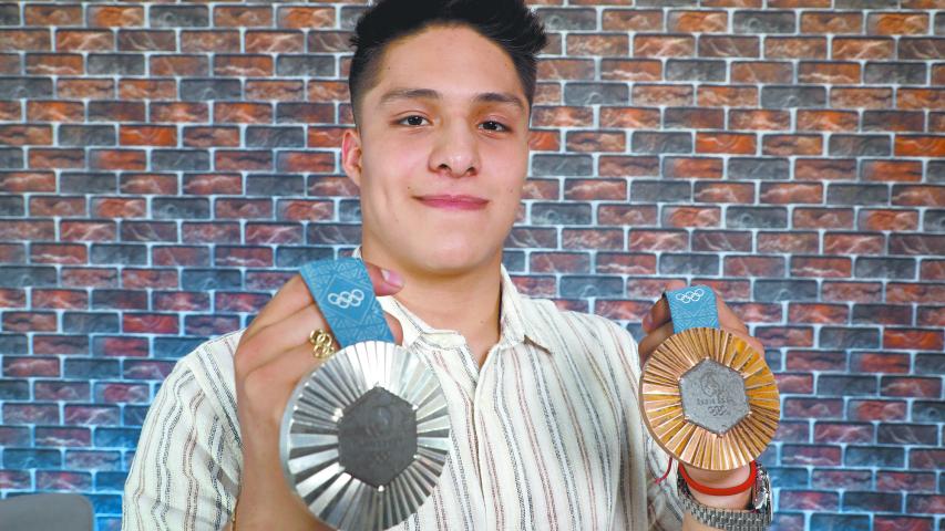 Osmar Olvera Ibarra (Ciudad de MÈxico, 5 de junio de 2004)2? es un clavadista mexicano, ganador de la medalla de plata en el trampolÌn de 3 m sincronizado y medalla de bronce en trampolÌn de 3 m individual en los Juegos OlÌmpicos de ParÌs 2024. Foto: Fernando Villa del Angel