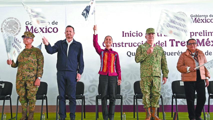 SANTIAGO DE QUERÉTARO, QUERÉTARO, 13OCTUBRE2024.- Raymundo Pedro Morales Ángeles, secretario de Marina; Mauricio Kuri González, gobernador de Querétaro; Claudia Sheinbaum, Presidenta de México; Ricardo Trevilla Trejo, Secretario de la Defensa Nacional; y Rosa Icela Rodríguez, secretaria de Gobernación, dieron el banderazo de inicio de obras de la construcción del Tren México-Querétaro. FOTO: PRESIDENCIA DE LA REPÚBLICA/CUARTOSCURO.COM