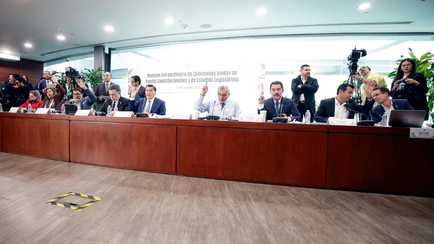 Reunión extraordinaria de las Comisiones unidas de Puntos Constitucionales y de Estudios Legislativos del Senado de la República