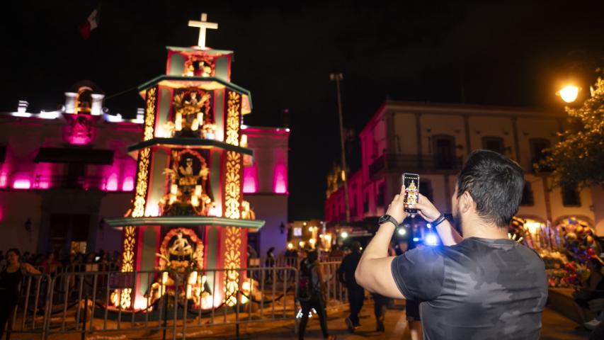 Celebración de Día de Muertos en el Centro de Querétaro.