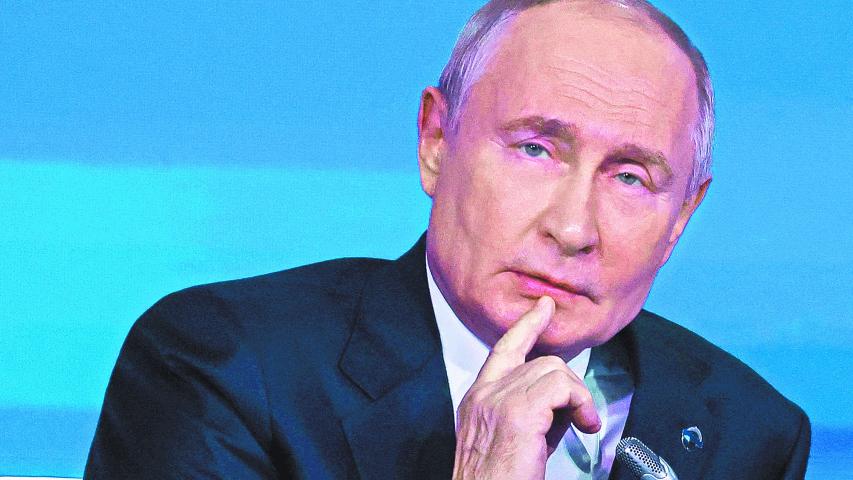 El presidente ruso Vladimir Putin pronunció un discurso durante una sesión plenaria del Club Valdai en Sochi.