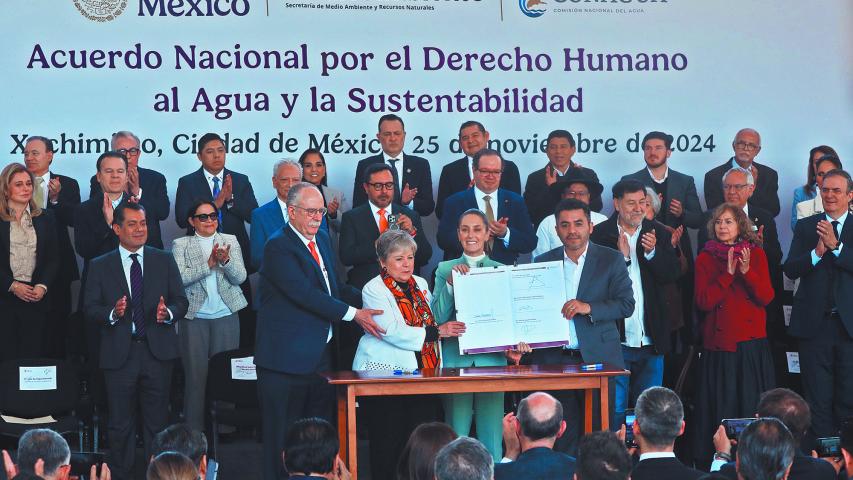 Ayer autoridades federales junto a la IP y el sector agrícola signaron “Acuerdo Nacional para Garantizar el Derecho Humano al Agua y la Sustentabilidad”.