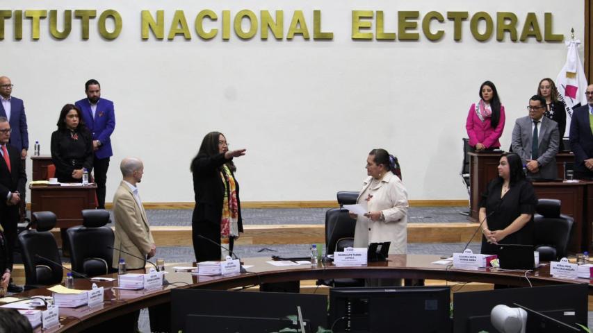 Toma de protesta de Arlett Espino como titular de la Secretaría Ejecutiva.