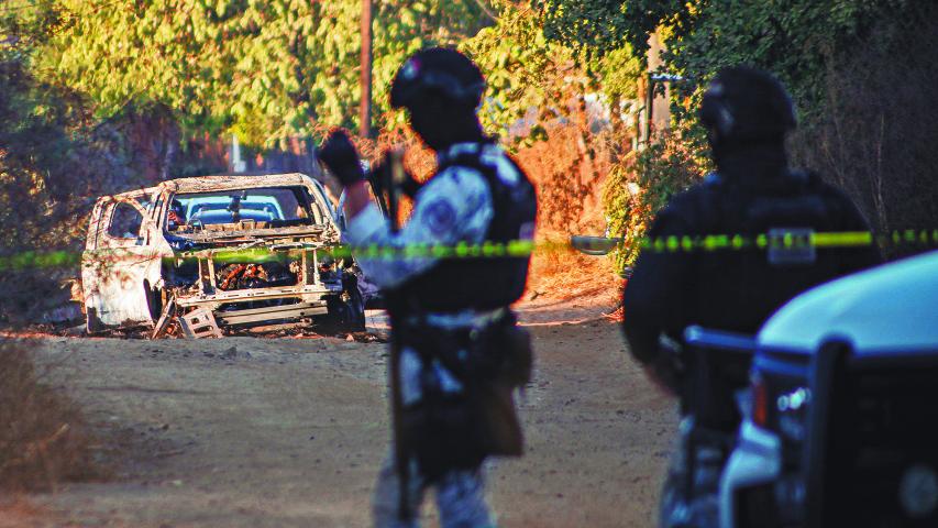 Un coche estalló la noche del lunes a las afueras de Culiacán. La causa fue el uso de un dron por parte del crimen.