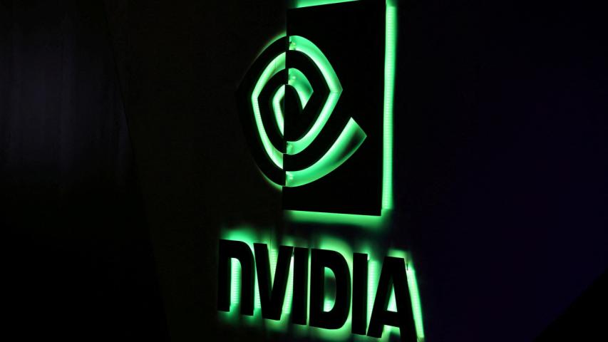China anunció este lunes la apertura de una investigación contra Nvidia por presuntas infracciones de la ley antimonopolio del país, en una medida que probablemente se considere una represalia contra las recientes restricciones impuestas por Washington a los chips.
Para más información del tema, visita: https://www.eleconomista.com.mx/empresas/china-inicia-investigacion-antimonopolio-nvidia-20241209-737515.html
Twitter: https://twitter.com/eleconomista
Sitio web: https://www.eleconomista.com.mx/
Facebook: https://www.facebook.com/ElEconomista.mx
#ElEconomista #CapitalHumano #EETV