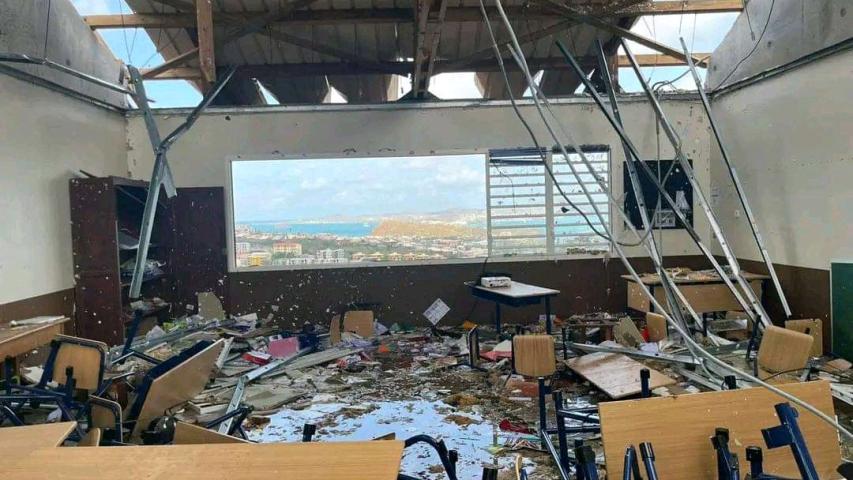 Aula de la escuela primaria Cavani destruida en la capital Mamoudzou el 14 de diciembre de 2024 después de que el ciclón Chido azotara el territorio francés de Mayotte, en el Océano Índico.