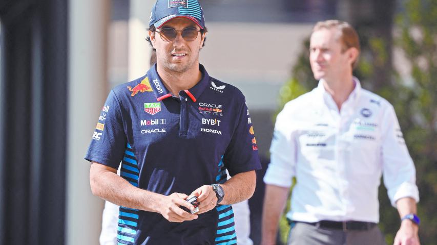 Formula One F1 - Abu Dhabi Grand Prix - Yas Marina Circuit, Abu Dhabi, United Arab Emirates - December 8, 2024Red Bull's Sergio Perez before the race REUTERS/Jakub Porzycki