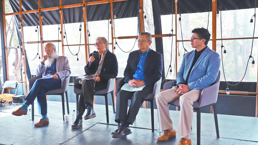 El equipo. Stavenhagen acompañada por el director de Difusión y Programación, Nelson Carro; el de Acervos, Edgar Torres; y el de Administración y Finanzas, Vicente Cázares.