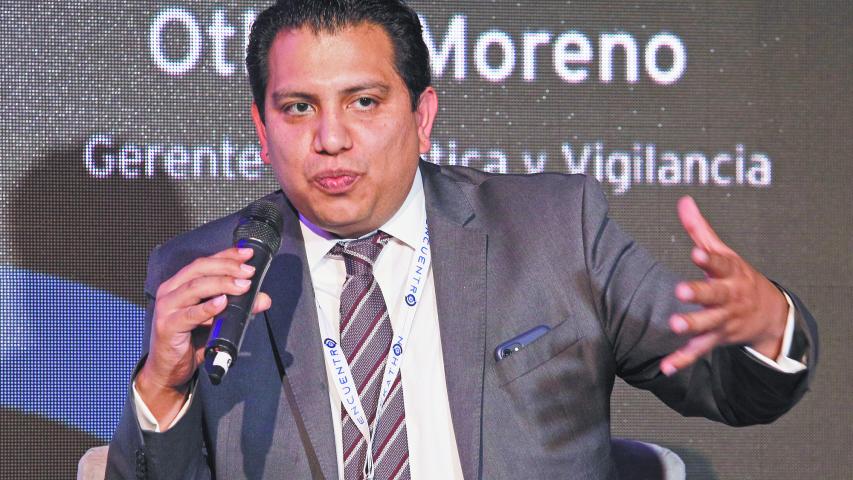 CIUDAD DE MEXICO, 25 DE OCTUBRE DE 2019.- SE LLEVO A CABO EL ENCUENTRO HACKATON DE CITIBANAMEX.EN LA IMAGEN, PANEL: POTENCIAL IMPACTO DEL CODI EN LA INCLUSION FINANCIERA, DONDE PARTICIPARON OTHON MORENO GONZALEZ, GERENTE DE POLITICA Y VIGILANCIA DE LOS SITEMAS DE PAGOS DE BANXICO Y MIGUEL DIAZ, DIRECTOR DE SISTEMAS DE PAGO DE BANXICO.EN LA IMAGEN, OTHON MORENOFOTO: DANIEL SANCHEZ