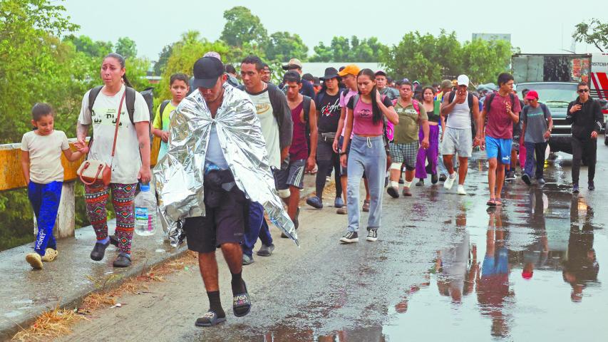 La consultora indicó que se prevé una intensificación de la crisis migratoria como resultado inmediato del regreso de Donald Trump a la Casa Blanca. REUTERS/Damian Sanchez