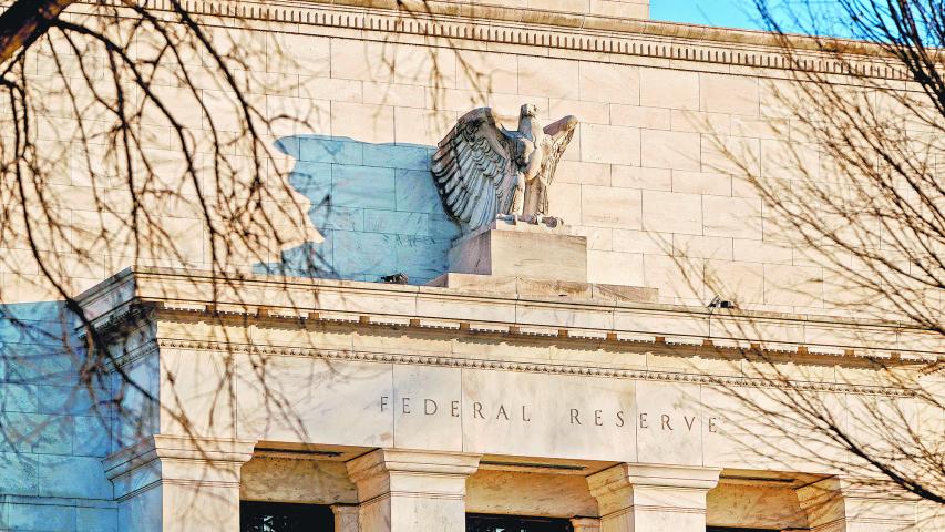 FILE PHOTO: The Federal Reserve building in Washington, U.S., January 26, 2022. REUTERS/Joshua Roberts/File Photo