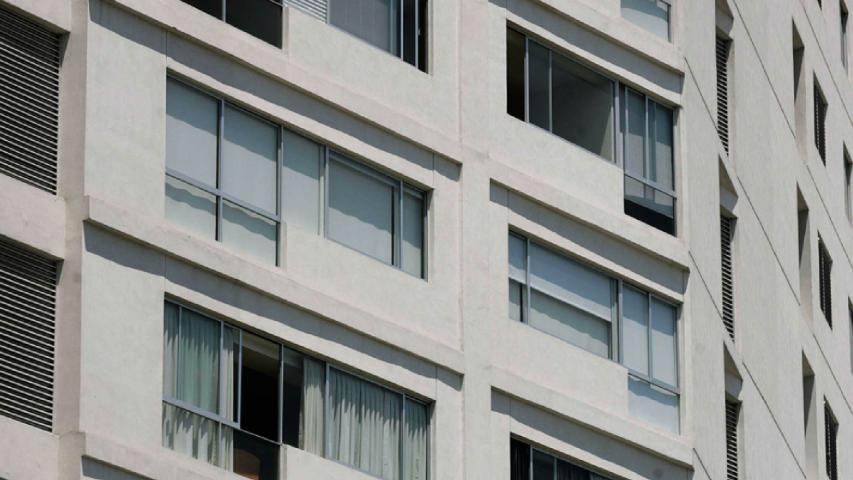 En 2024, el tamaño promedio de las construcciones verticales fue de 79 m2, lo que la convierte en la tercera ciudad con superficie más pequeña en departamentos
Para más información del tema, visita: https://www.eleconomista.com.mx/econohabitat/reduccion-vivienda-ciudad-mexico-respuesta-costo-problema-habitacional-20250221-747348.html
¡Síguenos en nuestras redes sociales para mantenerte informado!
Twitter: https://twitter.com/eleconomista
Facebook: https://www.facebook.com/ElEconomista.mx
Instagram: https://www.instagram.com/eleconomistamx
LinkedIn: https://www.linkedin.com/company/el-economista/
#ElEconomista #EETV
