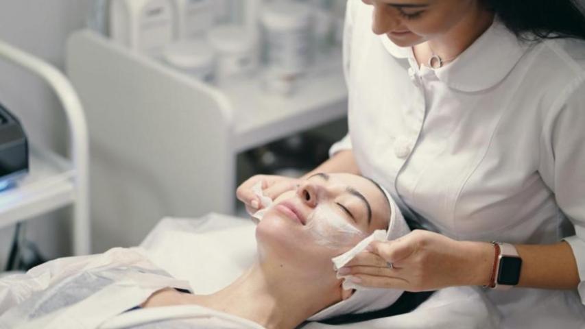 Invierte en el sector de salud y belleza.
