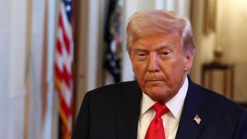 A punto de cumplirse 100 días de la vuelta al poder de Donald Trump, el salvadoreño Kilmar Ábrego García es una pesadilla para el gobierno estadounidense.
Para más información del tema, visita: https://www.eleconomista.com.mx/internacionales/trump-democratas-pie-guerra-migrante-salvadoreno-20250418-755499.html
¡Síguenos en nuestras redes sociales para mantenerte informado!
Twitter: https://twitter.com/eleconomista
Facebook: https://www.facebook.com/ElEconomista.mx
Instagram: https://www.instagram.com/eleconomistamx
LinkedIn: https://www.linkedin.com/company/el-economista/
#ElEconomista #EETV