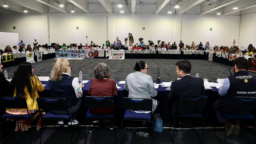 Mesas de diálogo organizadas por la Secretaría de Gobernación con colectivos y familiares de personas desaparecidas.