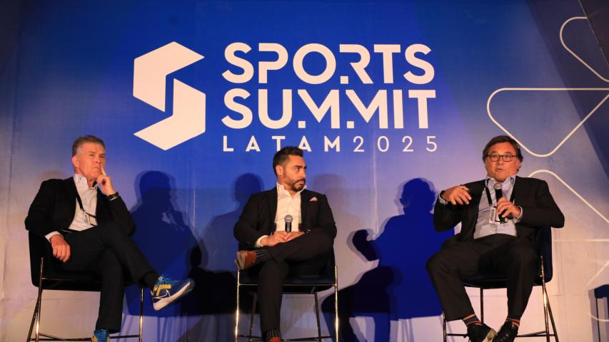 En el marco del Sport Summit Latam 2025, se realizó la mesa de análisis Liderazgo en el Fútbol de Élite, con la participación de Héctor González Iñárritu, Presidente Operativo, Club América y Raúl Sanllehí, President of Fútbol Operations, Inter Miami CF. Foto: Eric Lugo