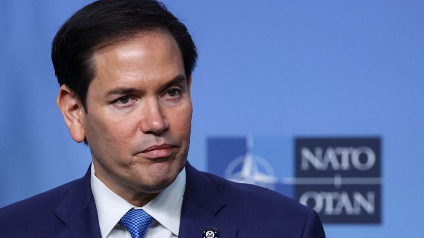 Según la portavoz, Rubio habló con Lavrov sobre los próximos pasos en las negociaciones de paz entre Rusia y Ucrania y la necesidad de poner fin a la guerra.