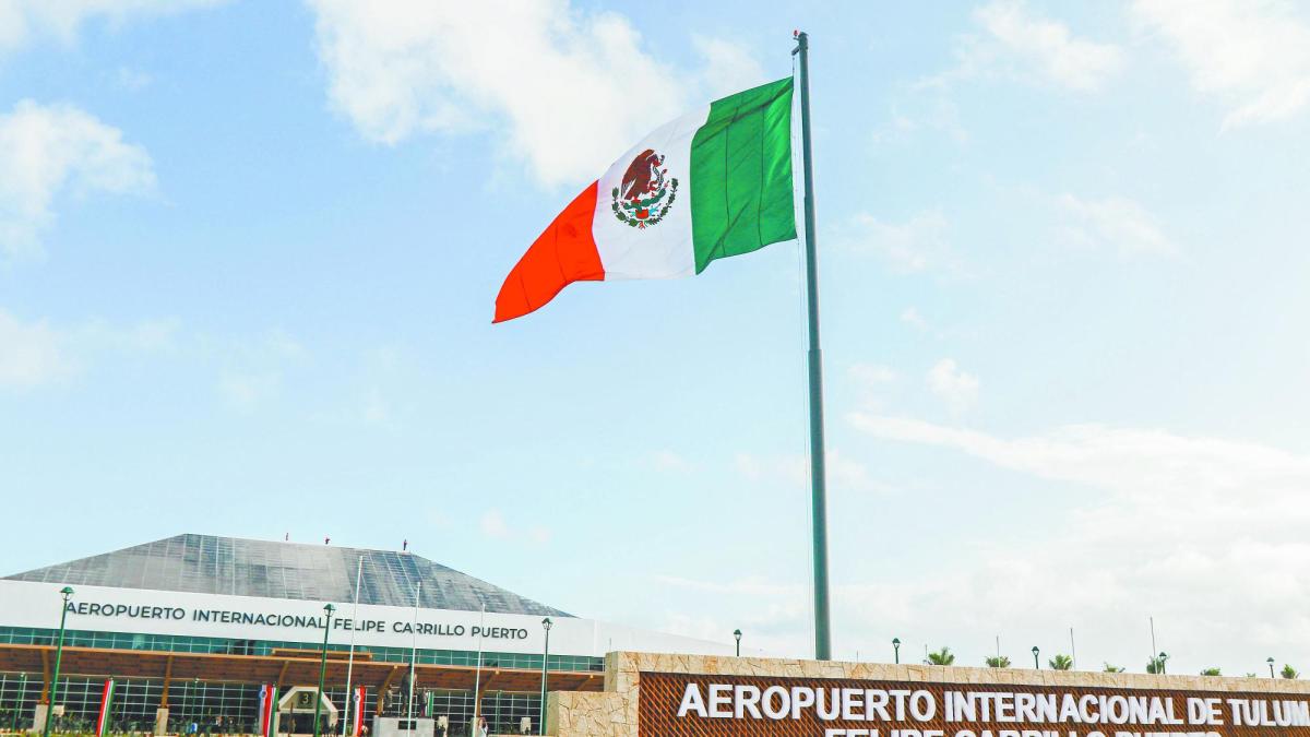 Sheinbaum atribuye caída de vuelos en Tulum al alza de la turbosina por la guerra en Irán