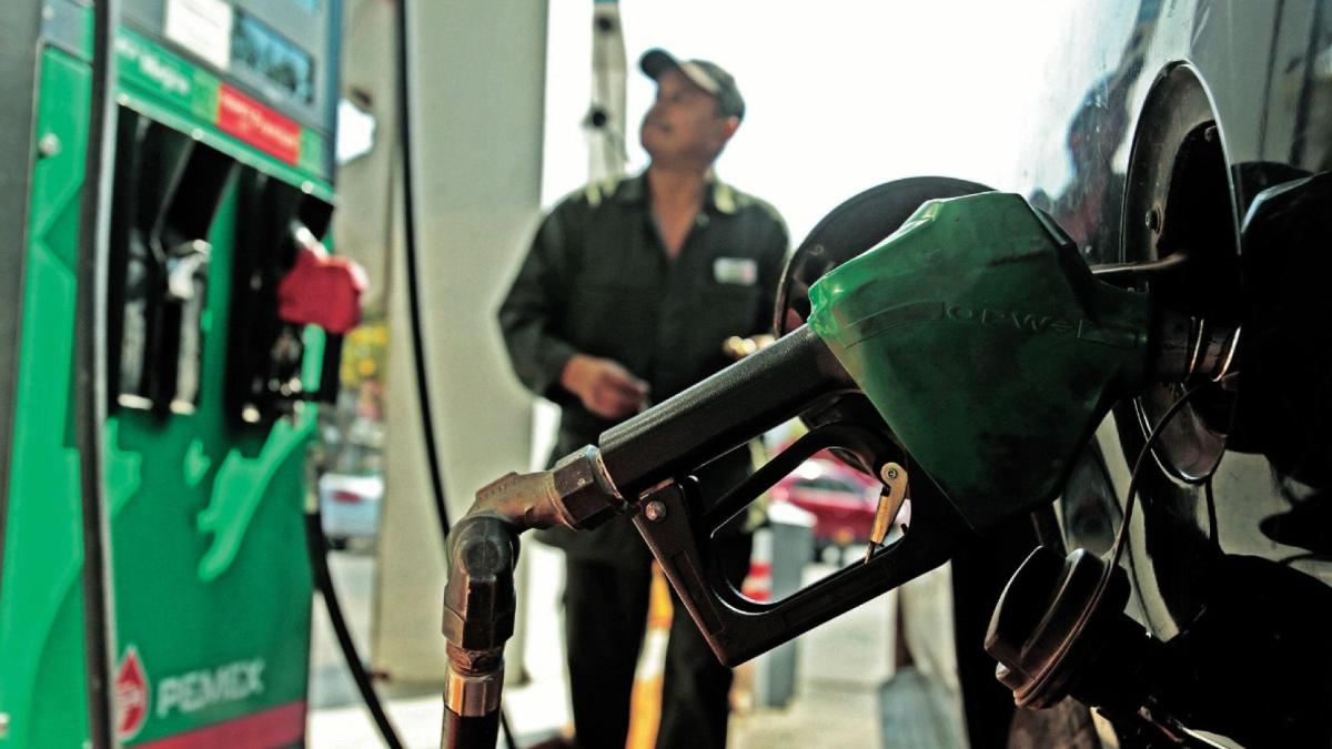 Suben estímulo fiscal a la gasolina Magna, pero lo reducen al diésel; ¿cuánto pagarás de impuestos?