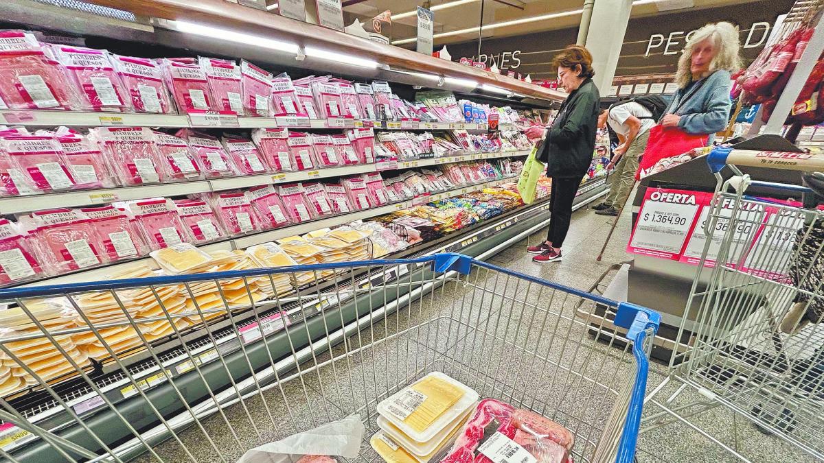 Inflación de Argentina se aceleró levemente durante julio