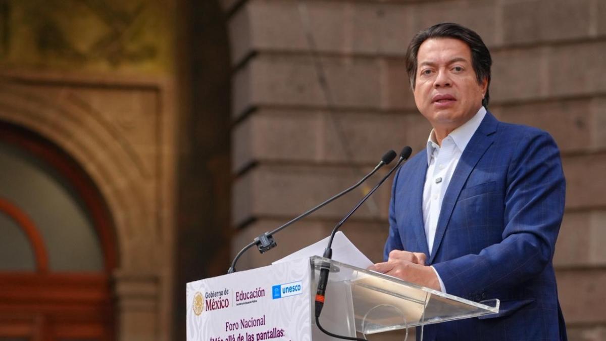 SEP debate sobre uso de medios digitales, su impacto en la salud mental y educación: Mario Delgado