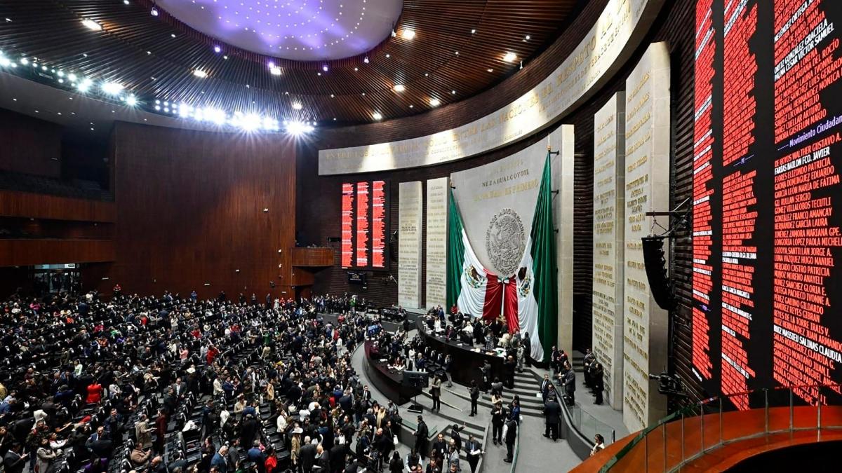 Diputados avalan en comisiones deuda de 1.7 billones de pesos y recaudación de de 6.2 billones; se turna al pleno