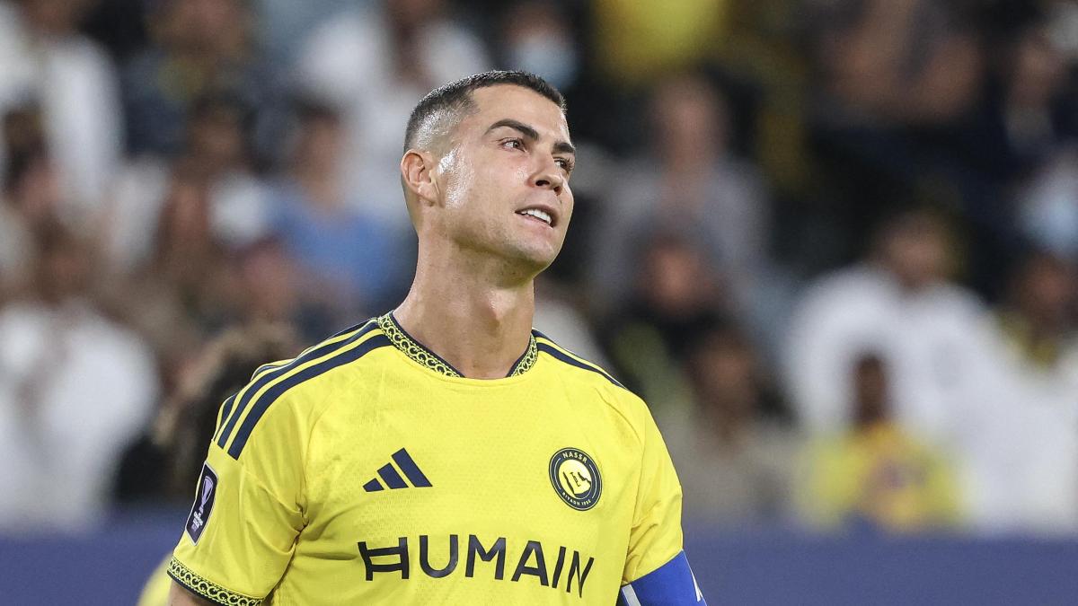 Sancionan a Cristiano Ronaldo con 30 días de suspensión por abandono de Portugal