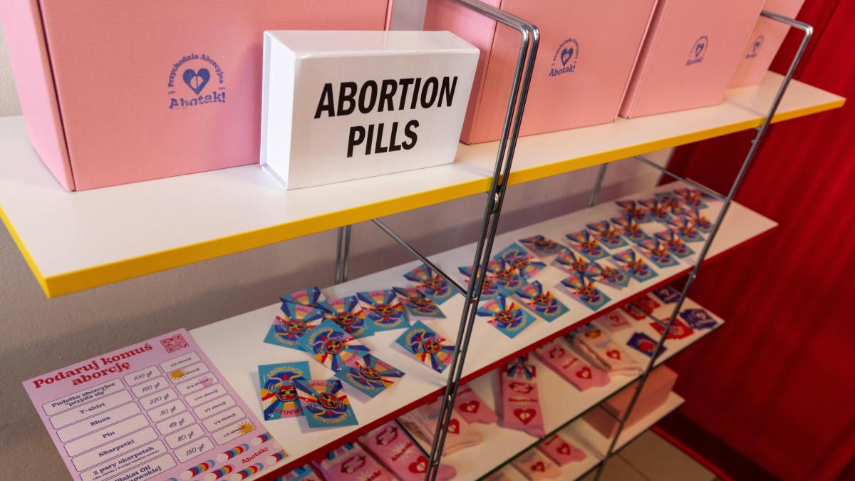 Parlamento polaco aprueba reforma para flexibilizar el derecho al aborto