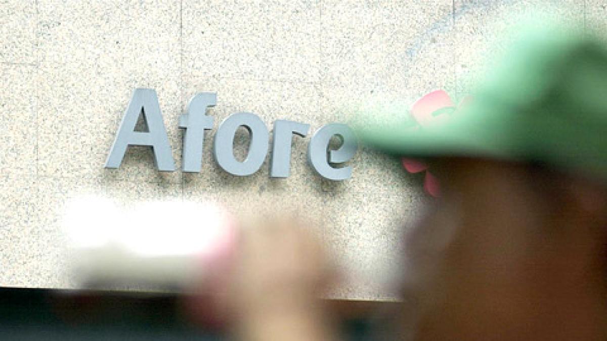 ¿Cómo puedo retirar mi dinero del SAR 92?