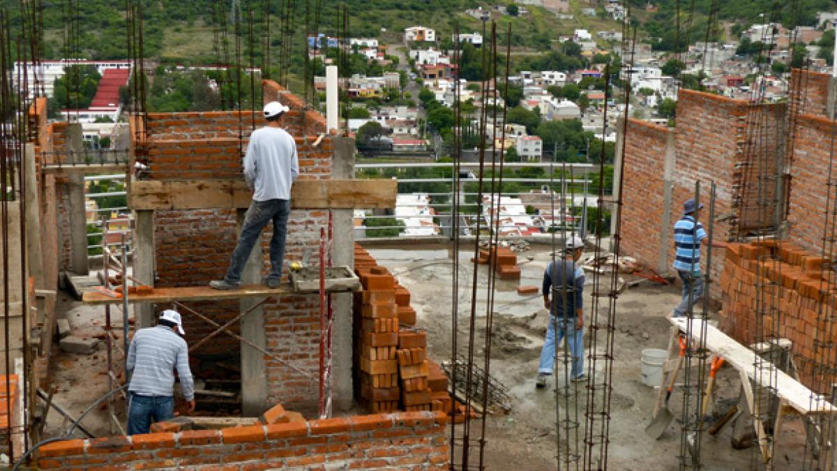 Autoconstrucción de vivienda en México se financia con ahorro, no con crédito