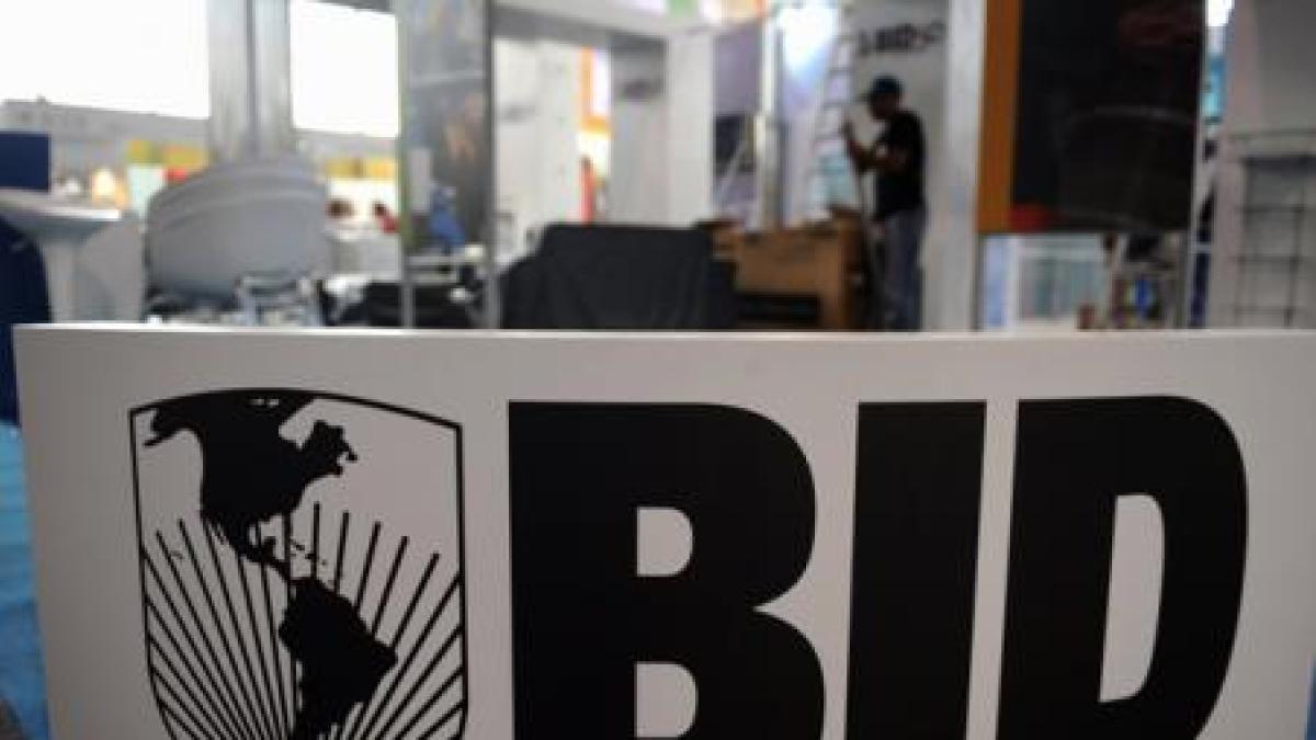 El BID reanuda relaciones con Venezuela y acepta a Calixto Ortega como gobernador
