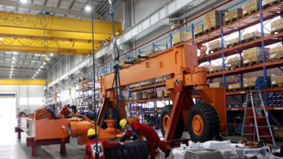 Pedidos industriales de Estados Unidos caen 0.3% en junio