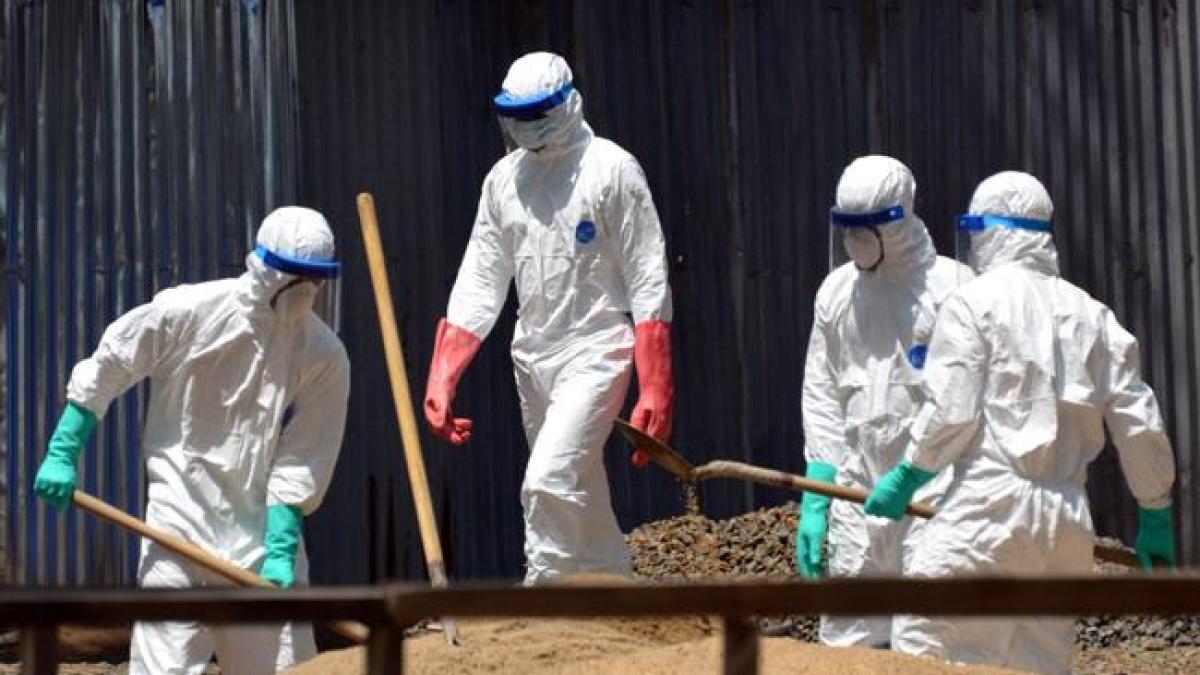 Brote de ébola en el Congo se propaga "más rápido" que las epidemias anteriores, alerta la OMS