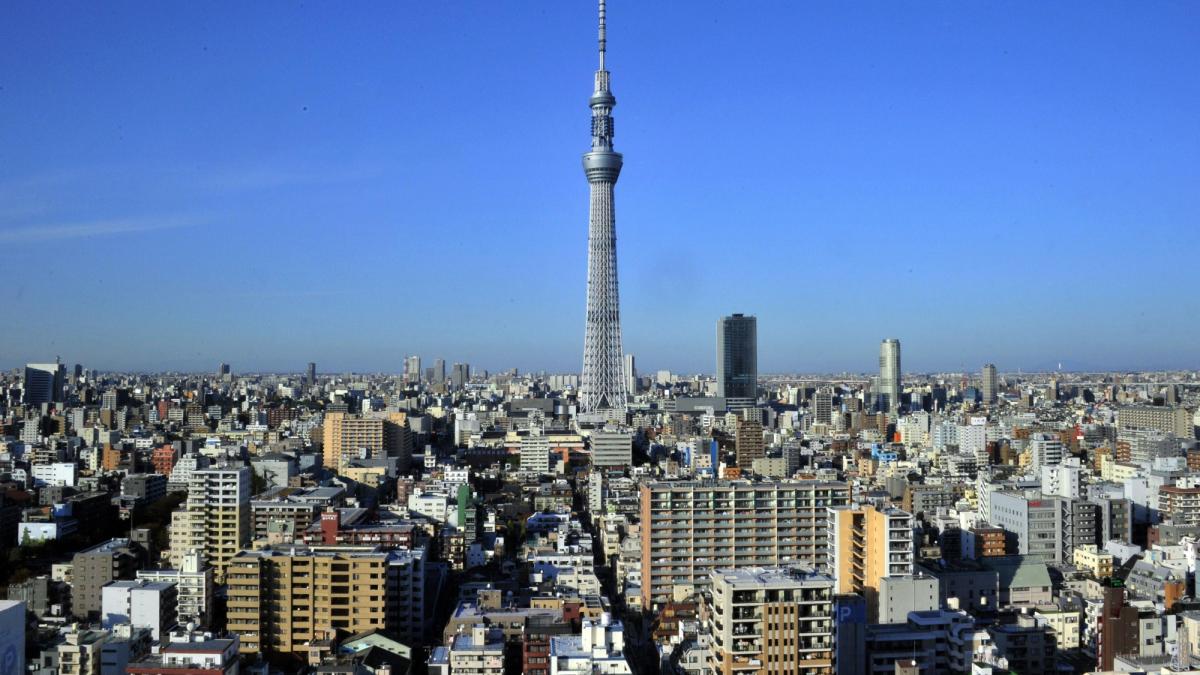 Inflación de Japón se acelera a 1.6% en junio por la subida del petróleo y un yen débil