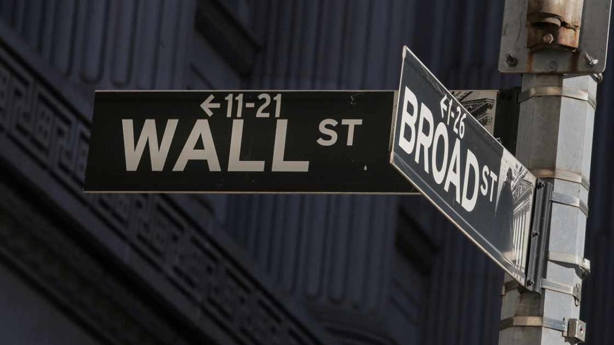 Wall Street cae tras conocer la mayor tasa de desempleo en EU de los últimos cuatro años