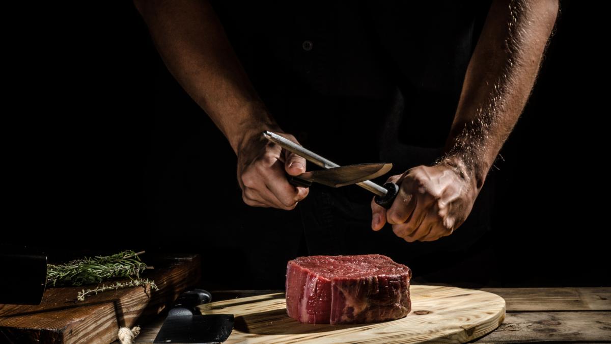 Sí a la carne roja, no a los azúcares: las nuevas guías saludables de Trump