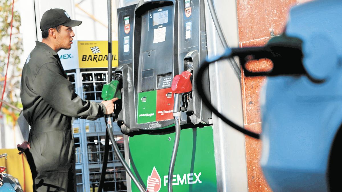 Bajan estímulos fiscales a la gasolina Magna y el diésel; lo eliminan a la Premium