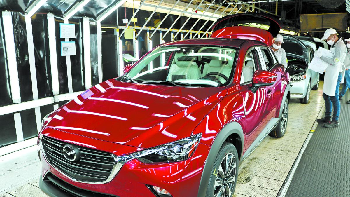 Sector automotor manda señales mixtas en enero