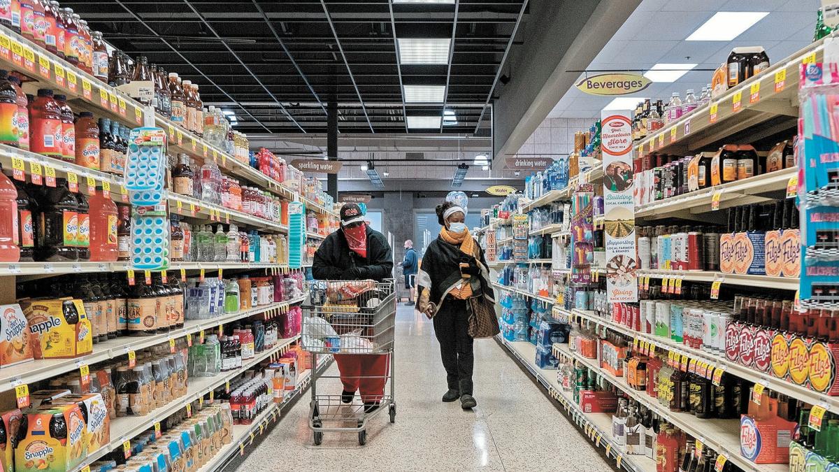 Confianza del consumidor de EU, cerca de mínimo histórico