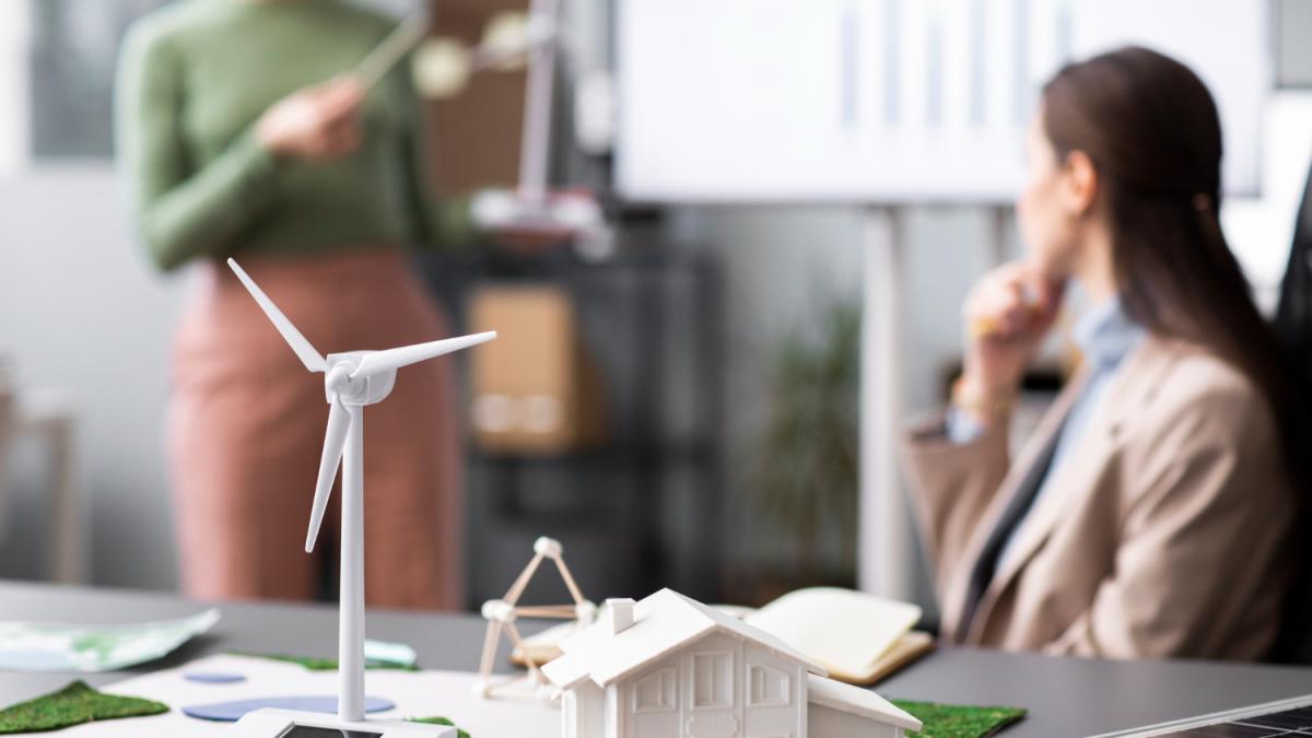 ¿Qué factores deben considerar los futuros arquitectos?