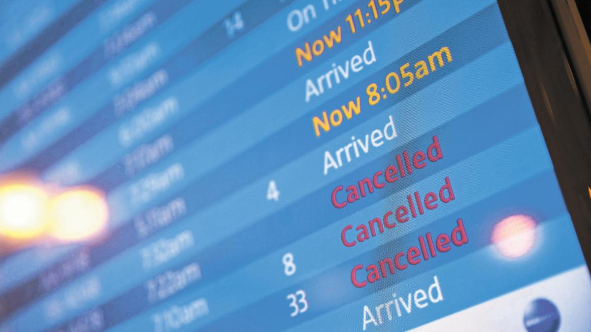 La FAA reabre el espacio aéreo de El Paso; no ve amenazas para la aviación comercial