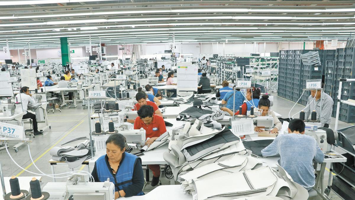 Industria del vestido en Jalisco proyecta crecer 25% por aranceles a productos chinos: Canaive