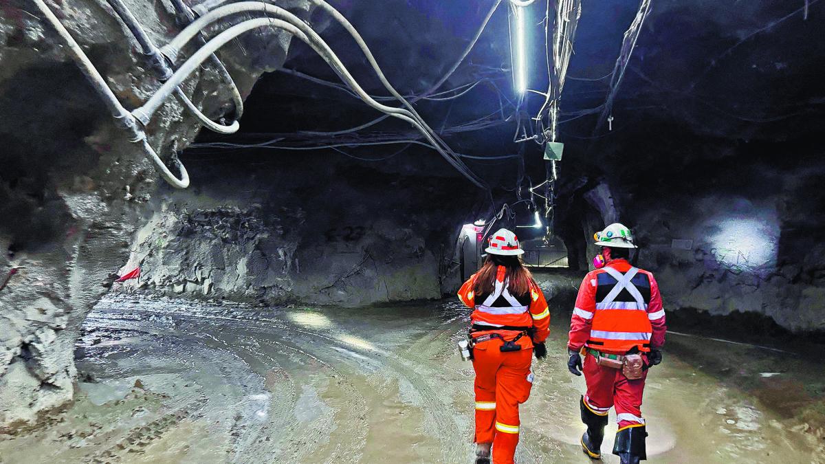 Chile firma declaración con EU para consultas sobre minerales críticos y tierras raras