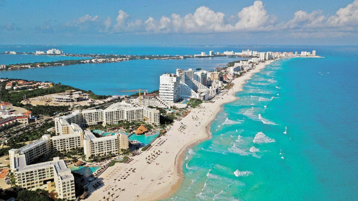 Sector restaurantero de Cancún registra repunte en diciembre, pero no compensa pérdidas