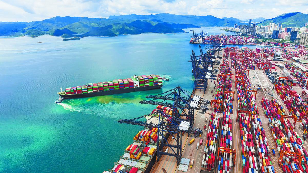 Exportaciones e importaciones de China crecen con fuerza en julio