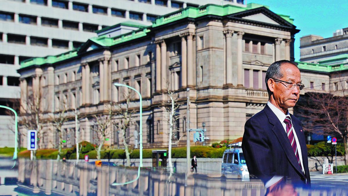 El Banco de Japón mantiene sus tasas sin cambios; advierte del impacto de la guerra sobre la inflación