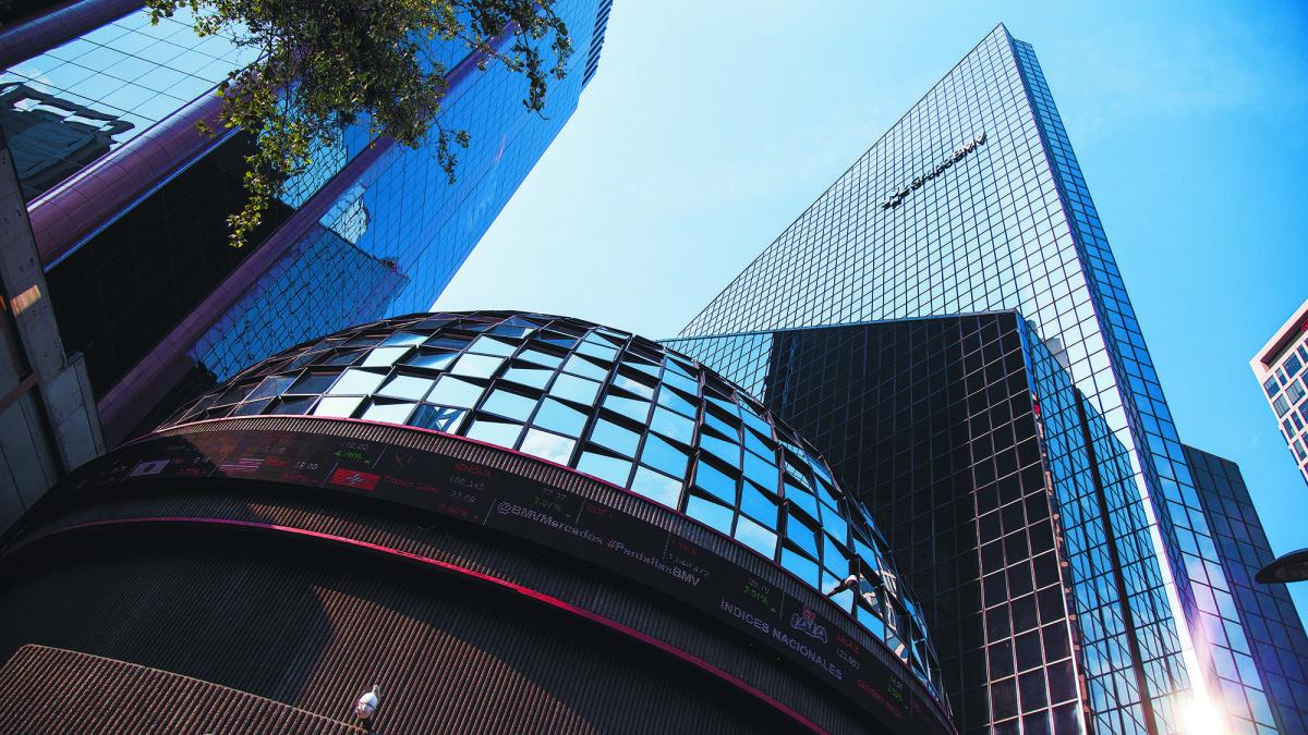 BMV anota máximos históricos en jornada de pocas negociaciones, impulsada por Peñoles y Megacable