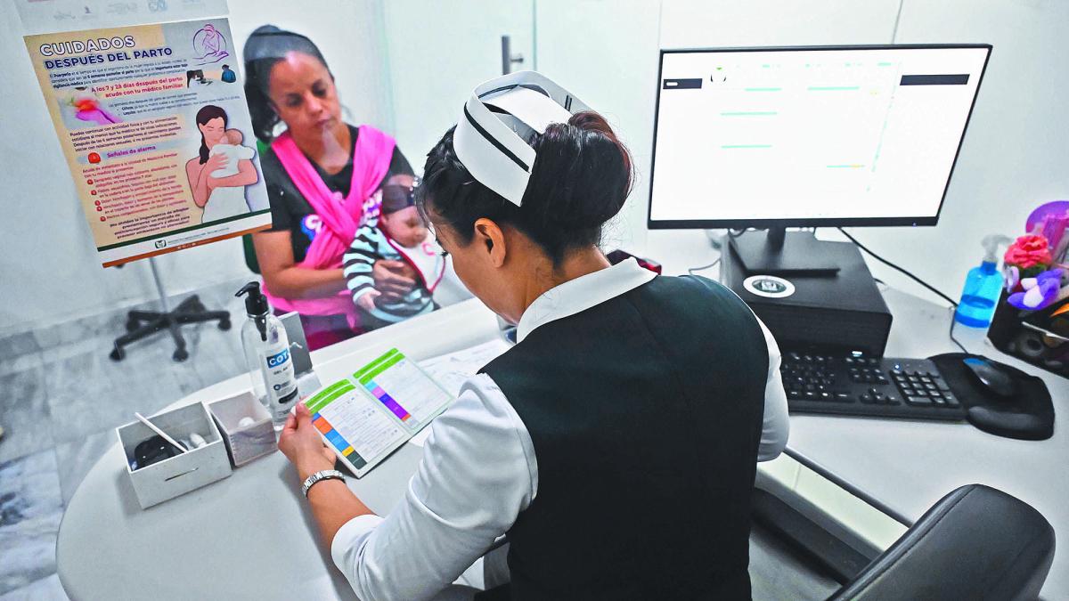 Gasto en salud reportó una caída de 1.6% al cierre del 2025