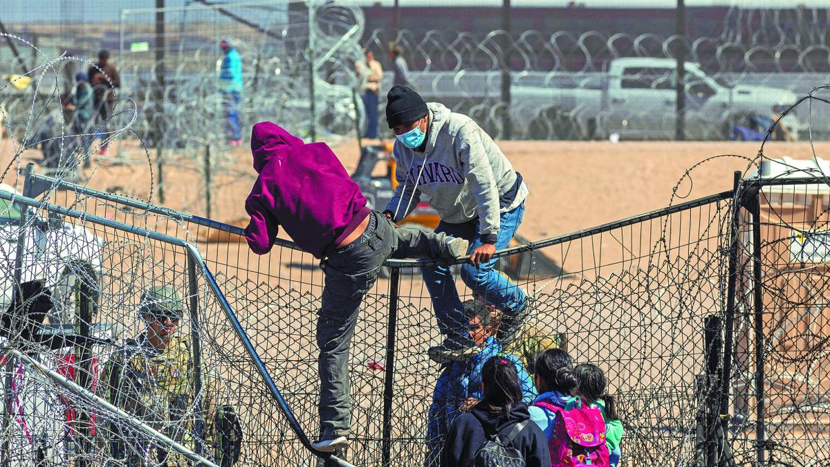 A la baja, retención de migrantes y fentanilo en frontera con EU