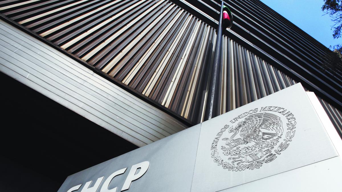 Hacienda realizó la primera colocación simultánea de bonos sostenibles del año